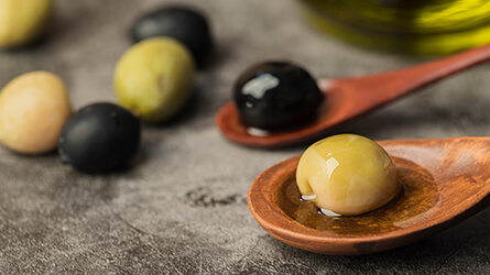 Cómo aliñar aceitunas en casa: Recetas fáciles y tradicionales 1 ¿Por qué es importante aliñar las aceitunas y qué beneficios tiene?
