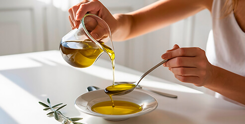 Aceite de Oliva en Ayunas: El impulso matutino para tu salud integral 2 Cómo y cuando tomar aceite de oliva en ayunas