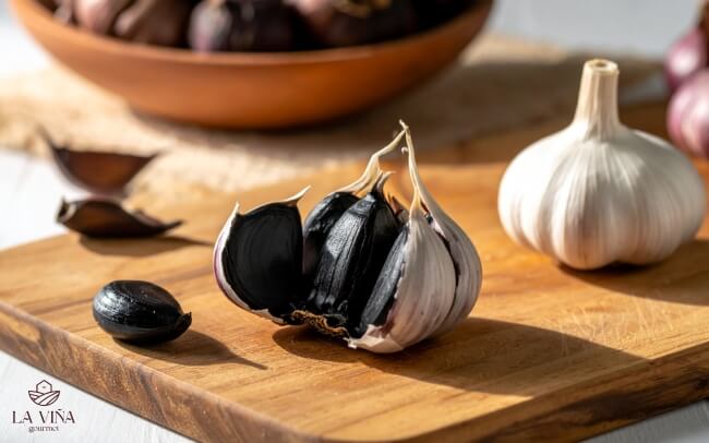 Diferentes formatos de como consumir el ajo negro