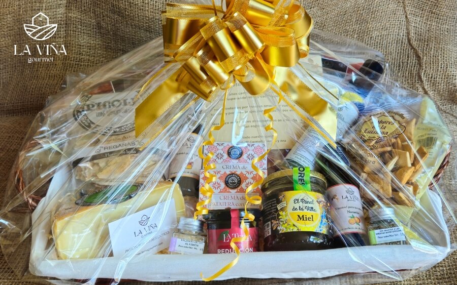 Cómo acertar al elegir una cesta gourmet personalizada